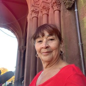 Meet your Posher, Rosella